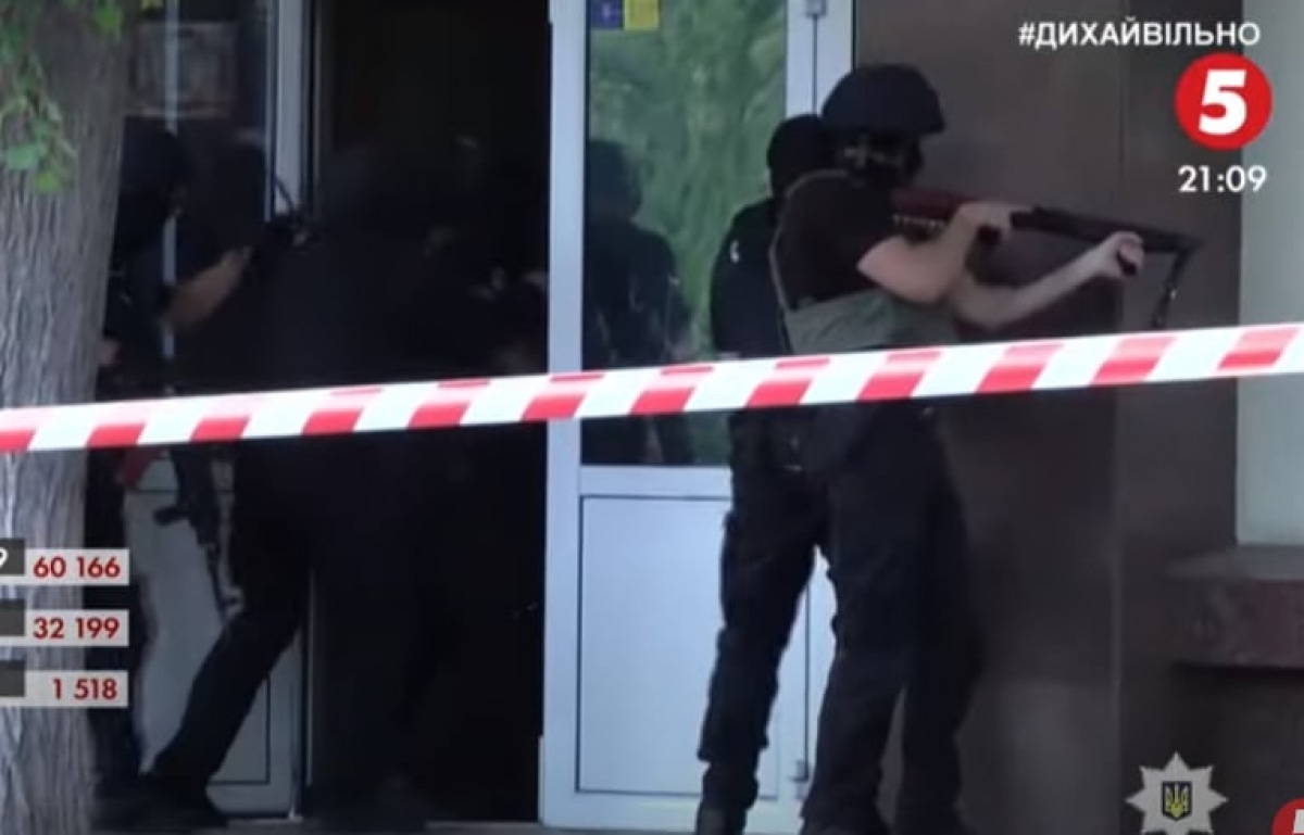 правоохоронці