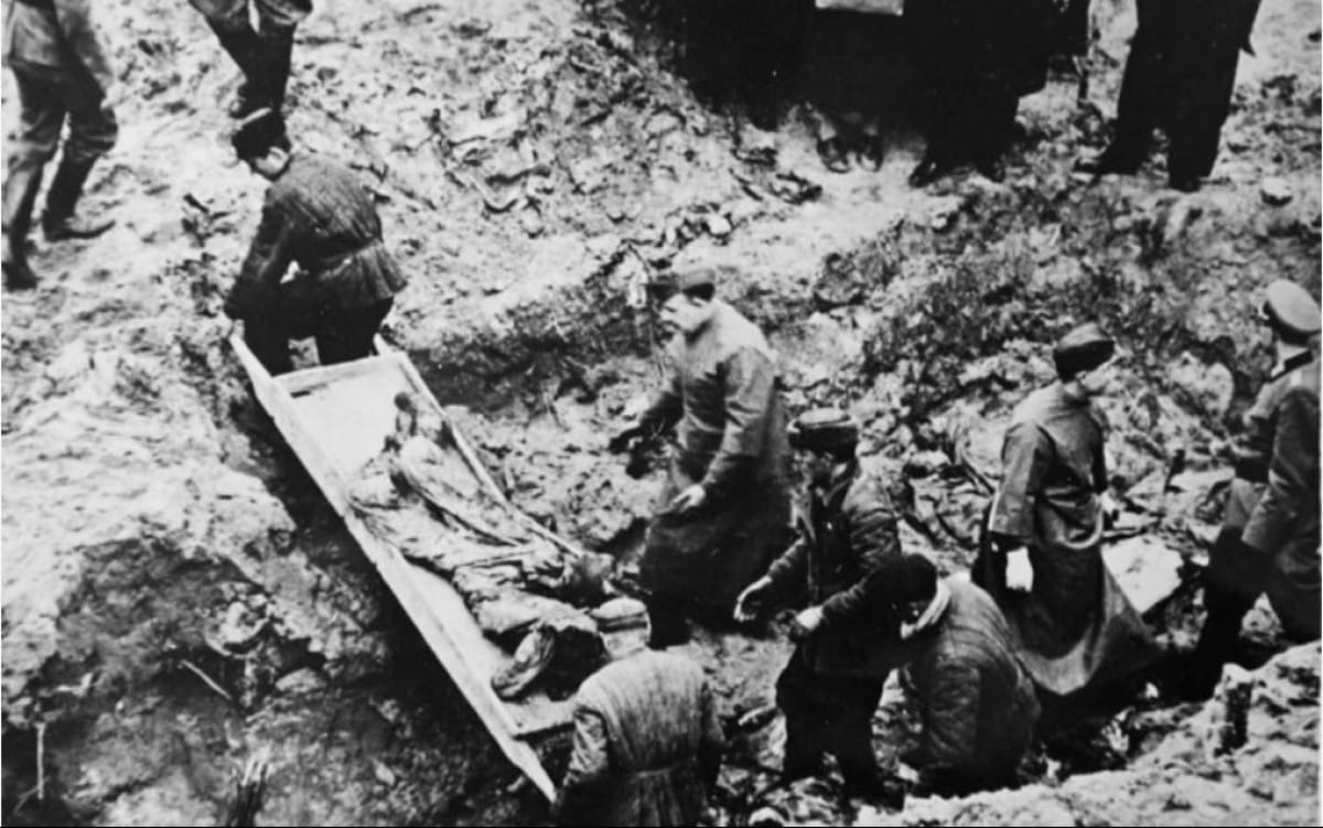 Эксгумация жертв Катыни, 1943