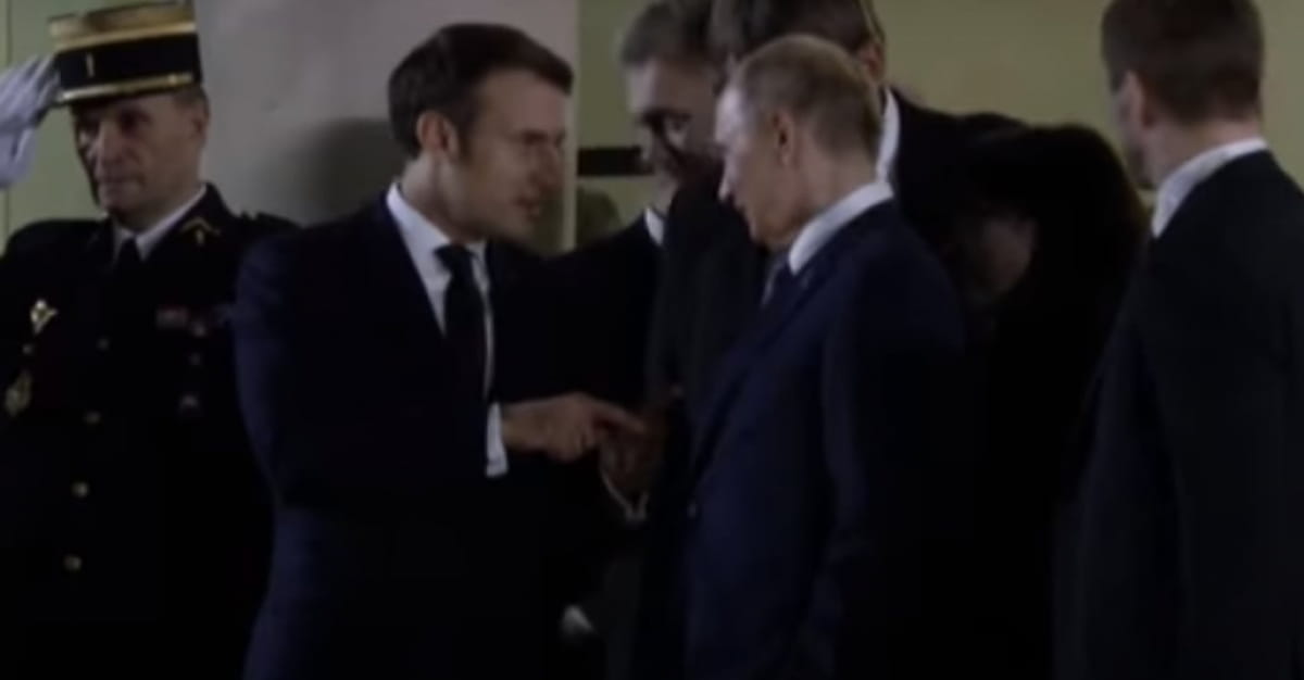 Эммануэль Макрон и Владимир Путин