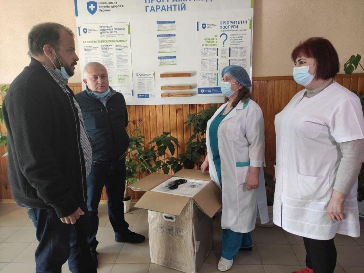 Кислородные концентраторы от Порошенко привезли в больницы Одесской области