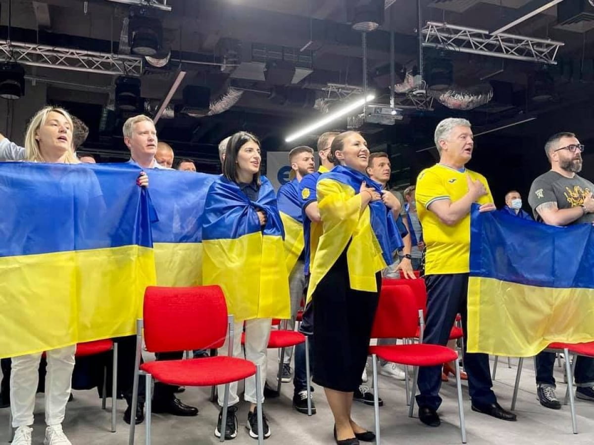 Порошенко с однопартийцами