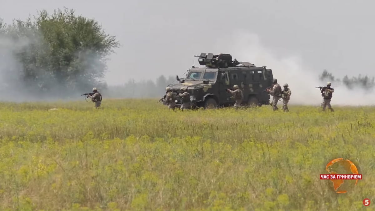 Военные