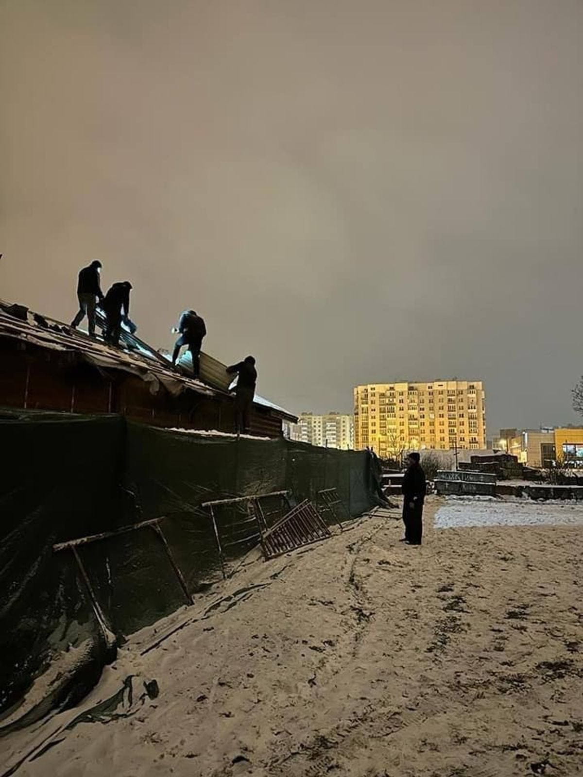 У Львові почали демонтаж самобуду УПЦ (мп)