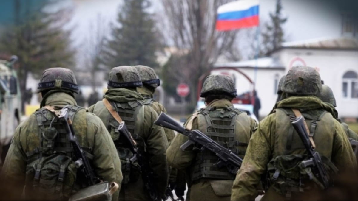 російські військові