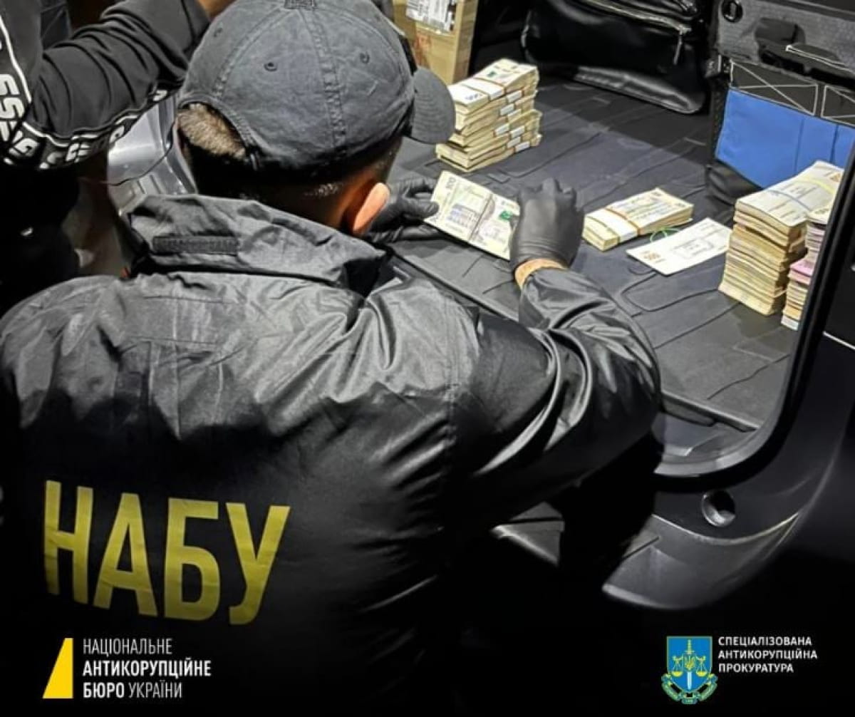 Міського голову Сум спіймали на хабарі