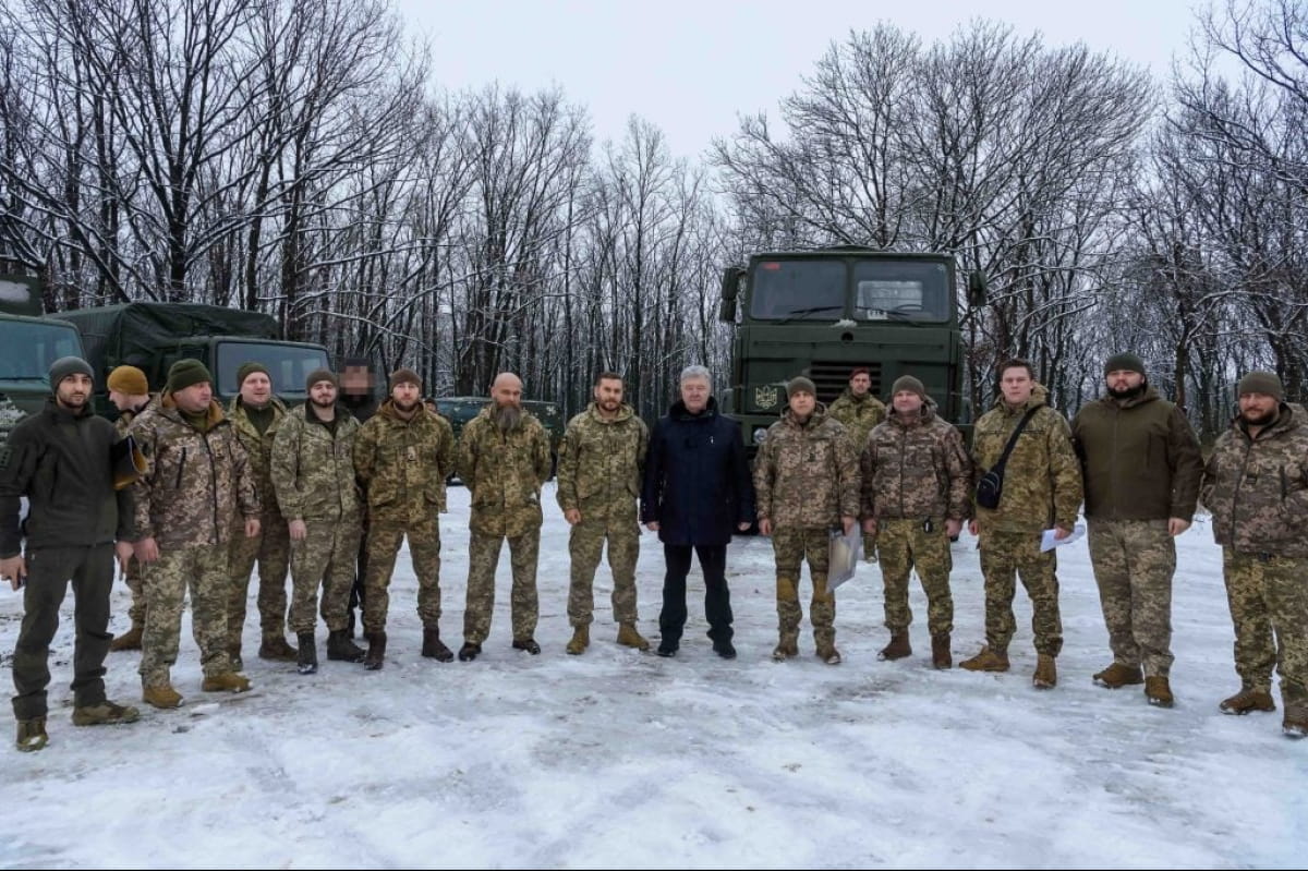 Порошенко и украинские защитники