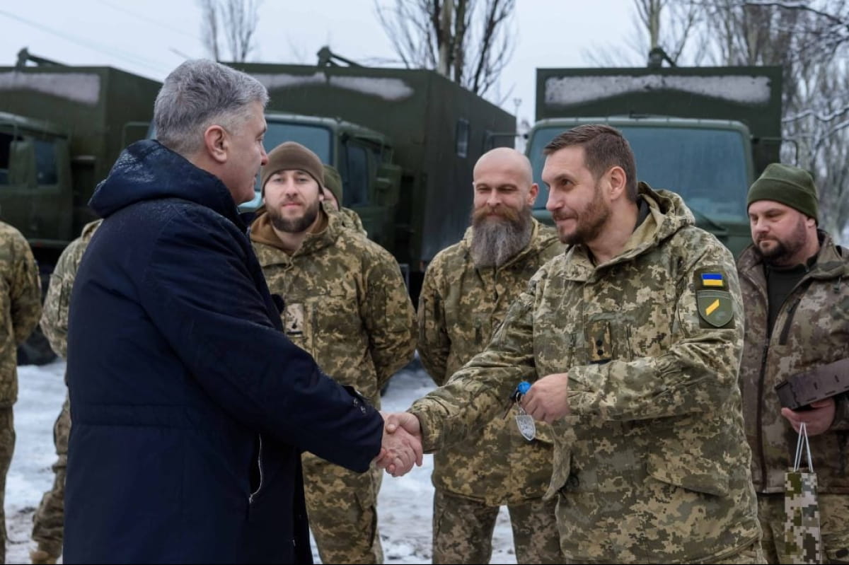 Порошенко и украинские защитники