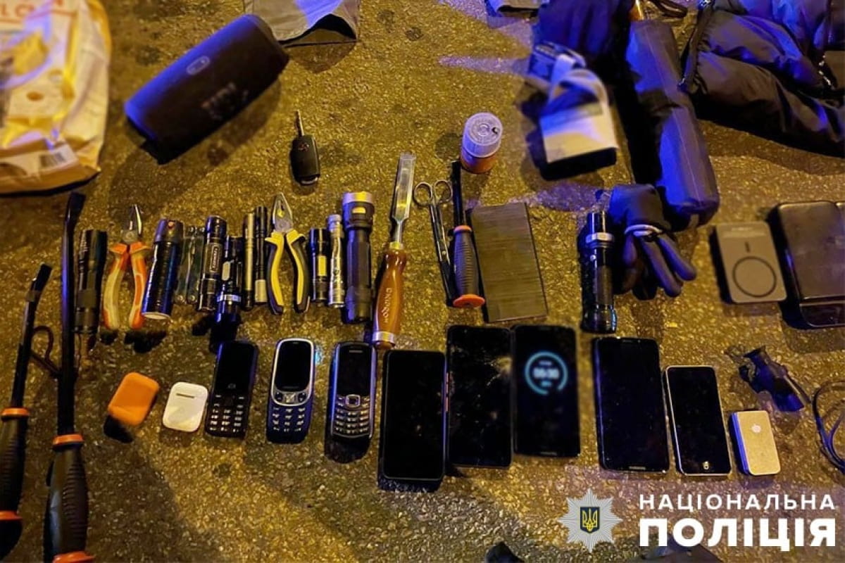 У Києві затримали двох грабіжників