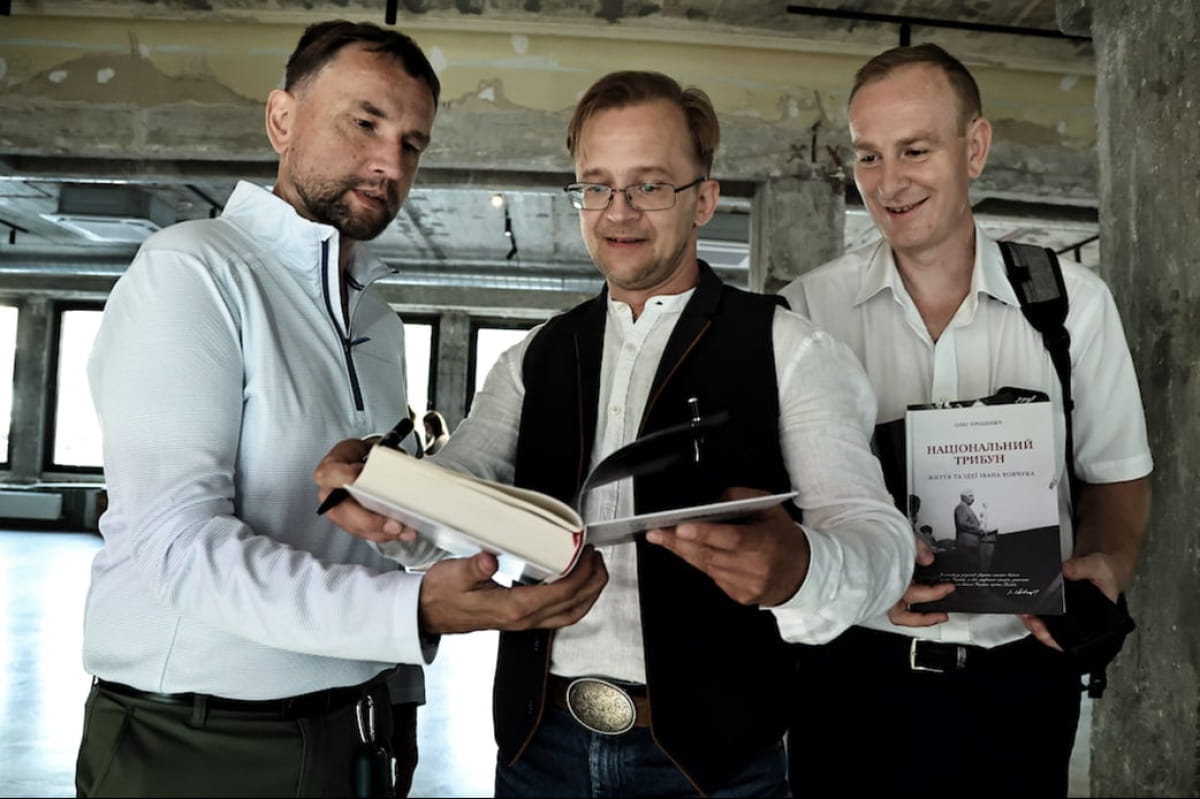 Володимир В’ятрович, Олег Проценко, Микола Посівнич