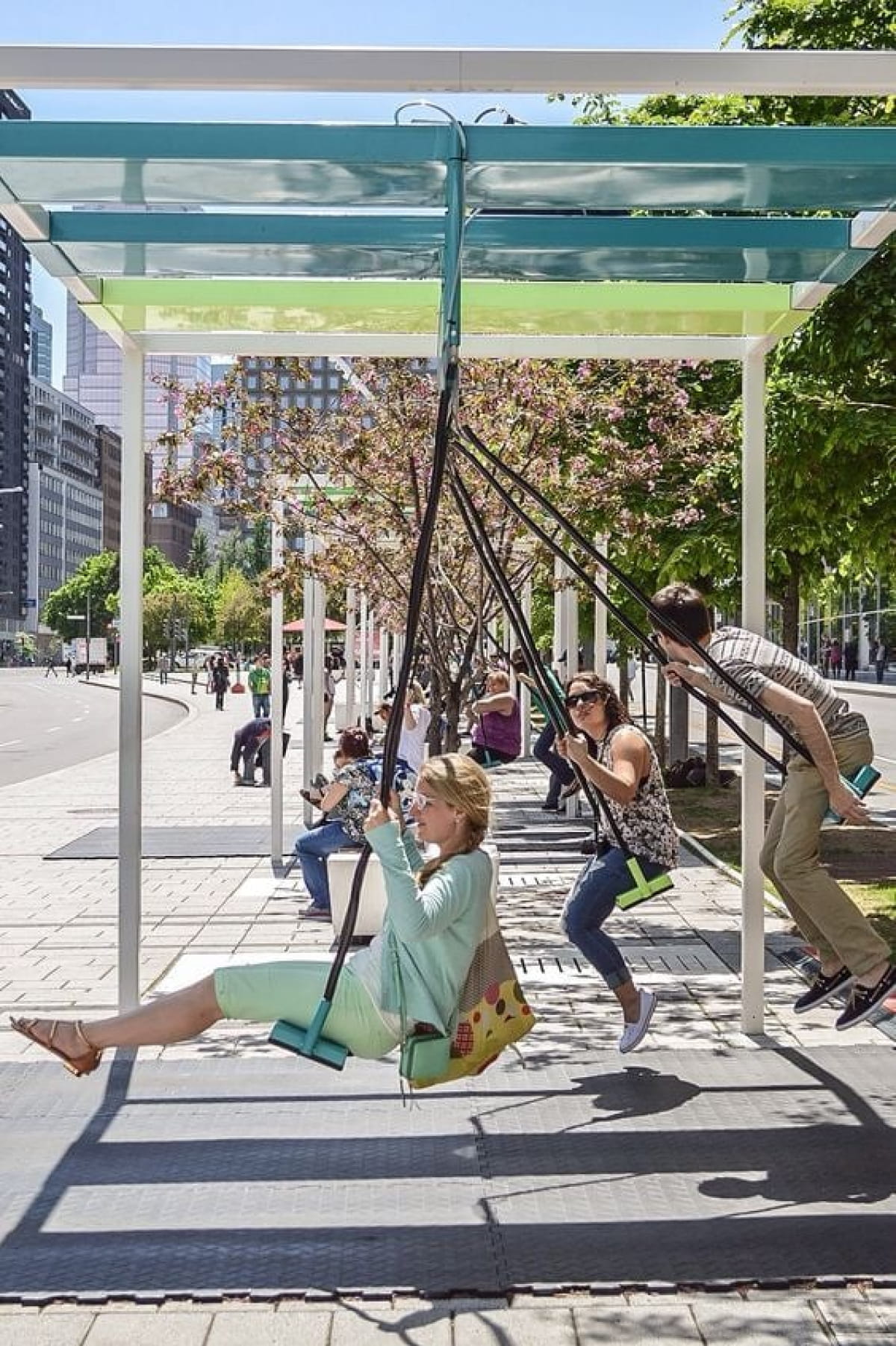 Автобусная остановка Swing, Монреаль