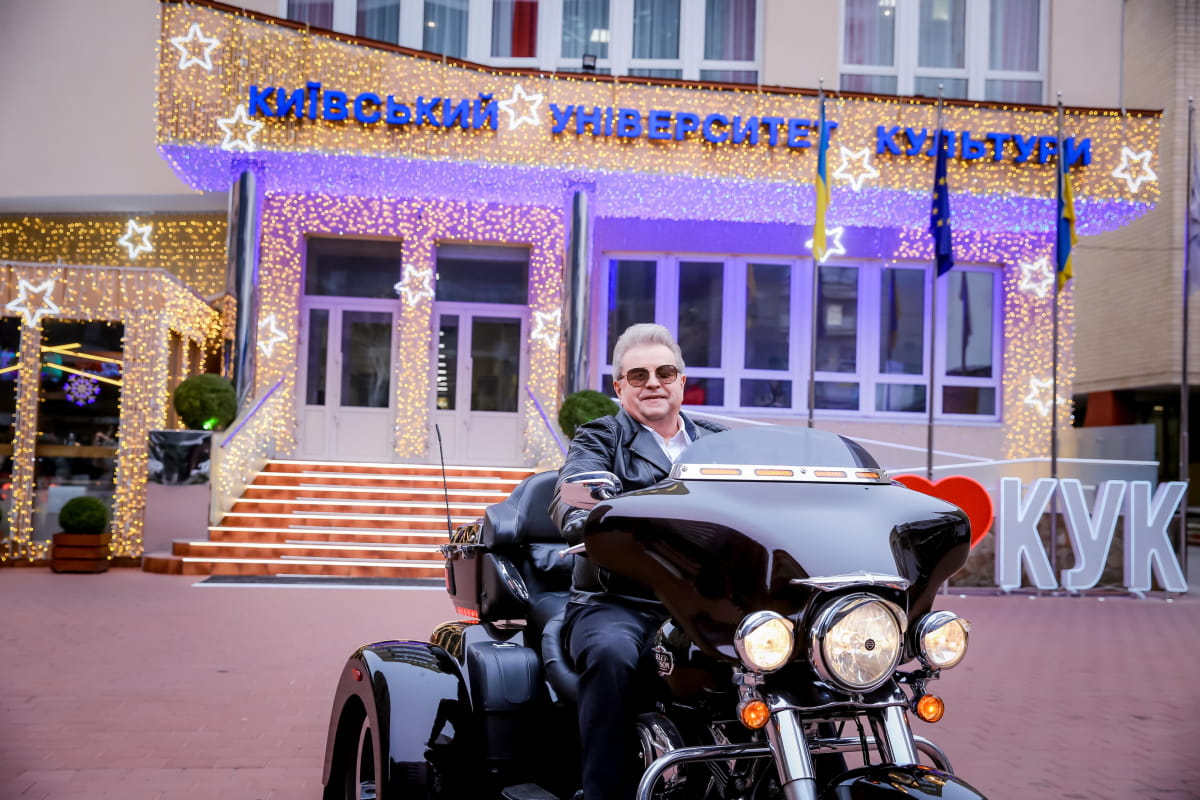 Михайло Поплавський