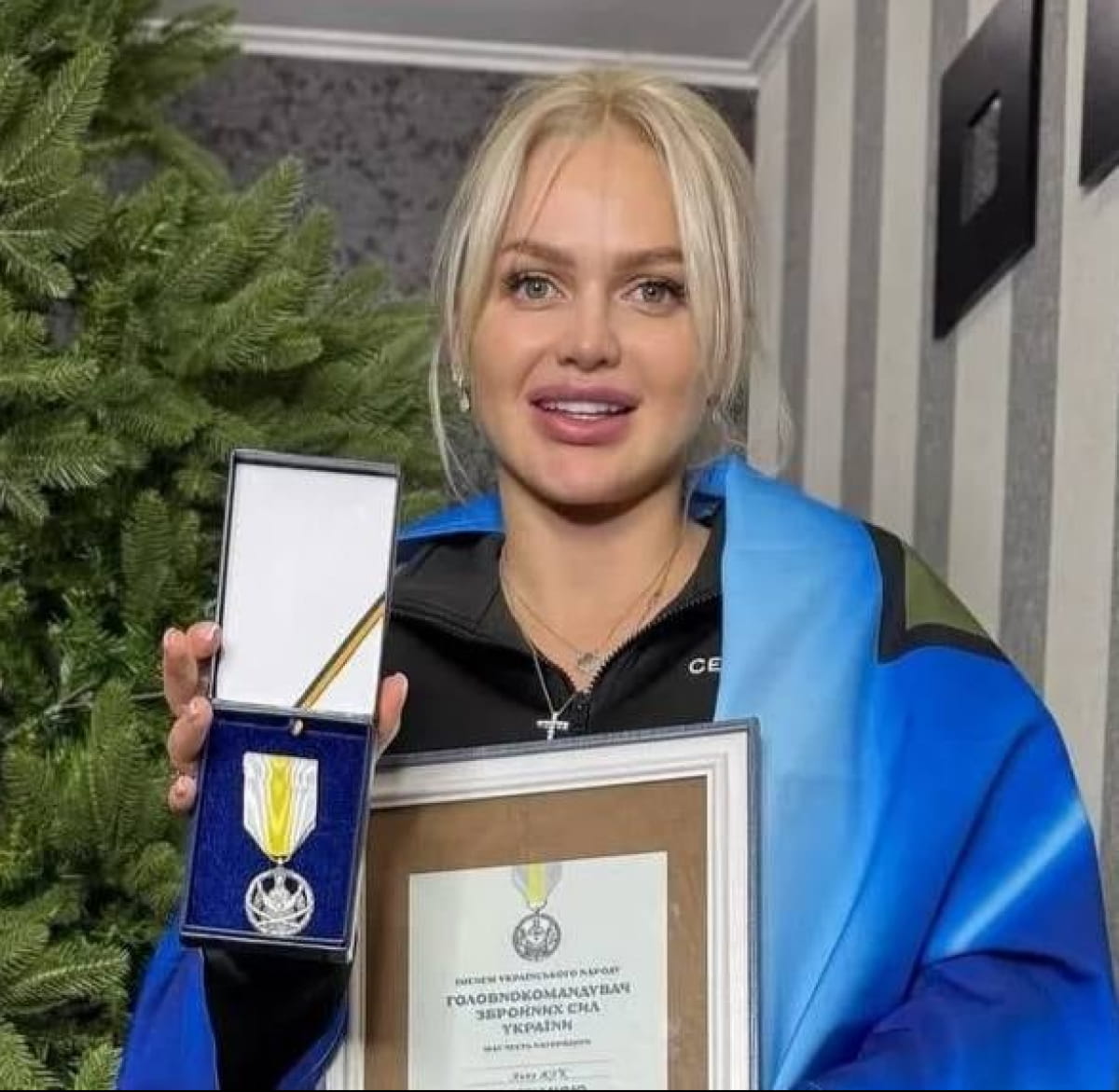 Анна Жук