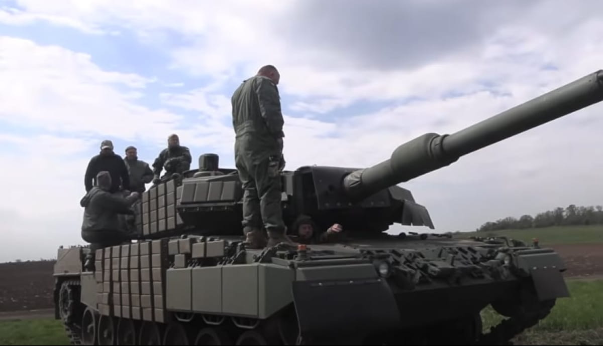 Плюсами "Леопарда" бійці вважають його швидкість, маневреність та влучність