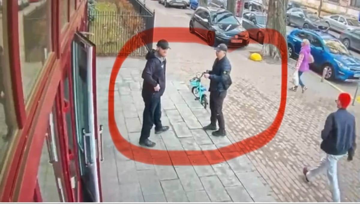 Тітушки під дверима НАБУ: нардеп Железняк ідентифікував причетних (відео) (Відео)