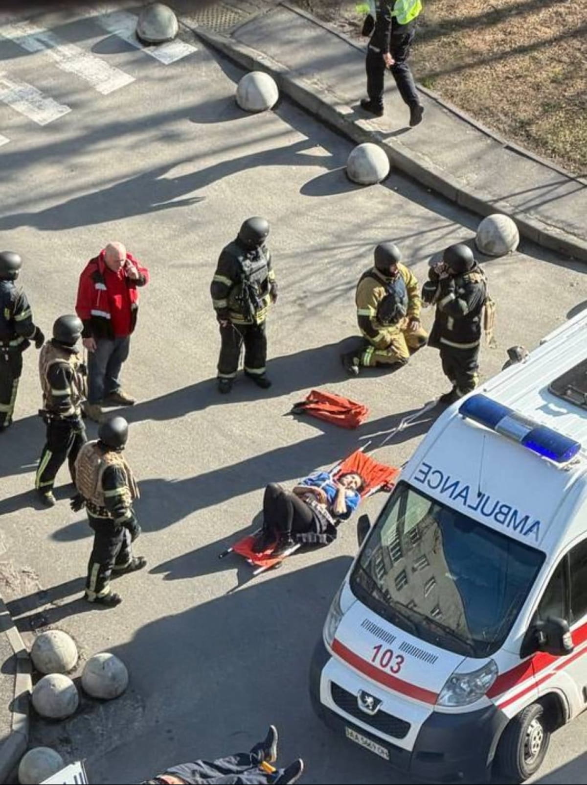 У Києві чоловік відкрив стрілянину по людях – що відомо (оновлено)