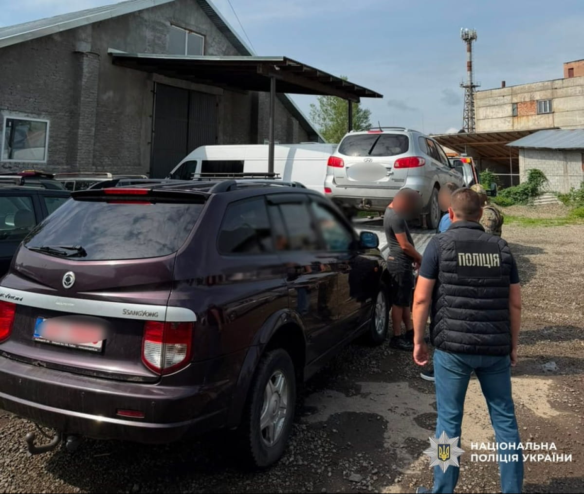Затримання на Закарпатті: зловмисник завозив авто 