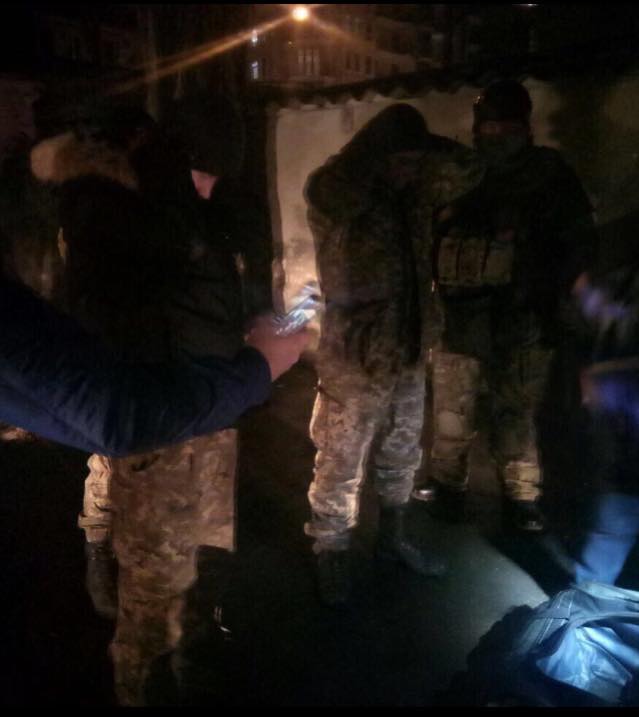 Автомати та зброя з АТО